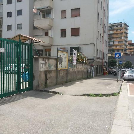 B&B Italia Napoli Buitenkant foto